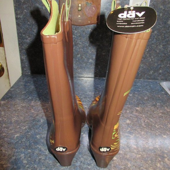 dav rubber boots